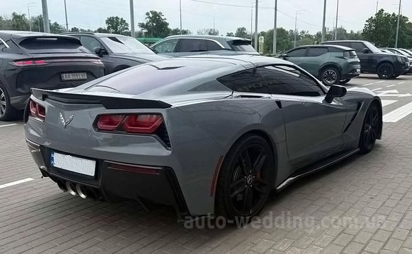 Аренда кабриолета Chevrolete Corvette Targa на свадьбу, видеоосъемки, фотосессии с водителем в Киеве