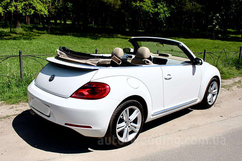 Аренда кабриолета на свадьбу Volkswagen Beetle  белый с водителем в Киеве