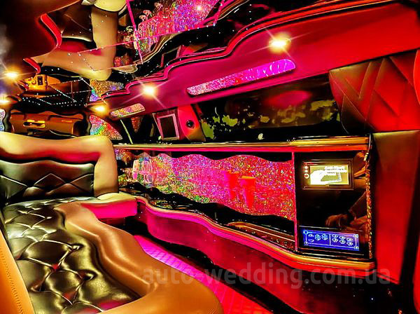 Прокат лимузина Chrysler 300C Rolls-Royse Phantom Tiffani