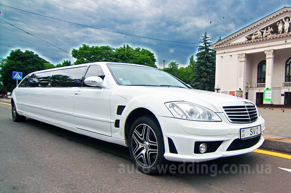Прокат лимузина Mercedes W221 S600