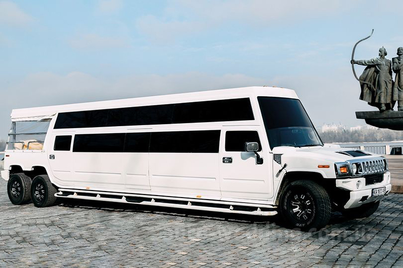 Лимузин Mega Hummer H2 Disco на свадьбу в Киеве