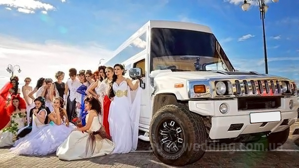 Лимузин Mega Hummer H2 Disco на свадьбу в Киеве