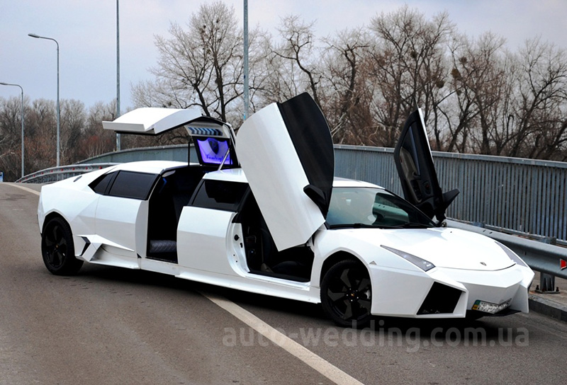 Прокат лимузина Lamborghini Reventon на свадьбу в Киеве