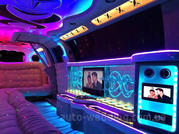 Прокат лимузина Mercedes W221 S63