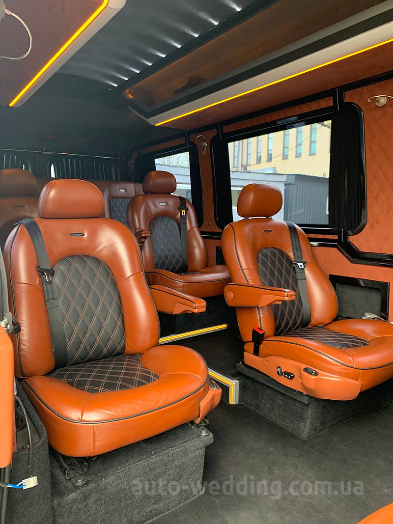 Аренда микроавтобуса Mercedes Sprinter VIP 11 мест на свадьбу