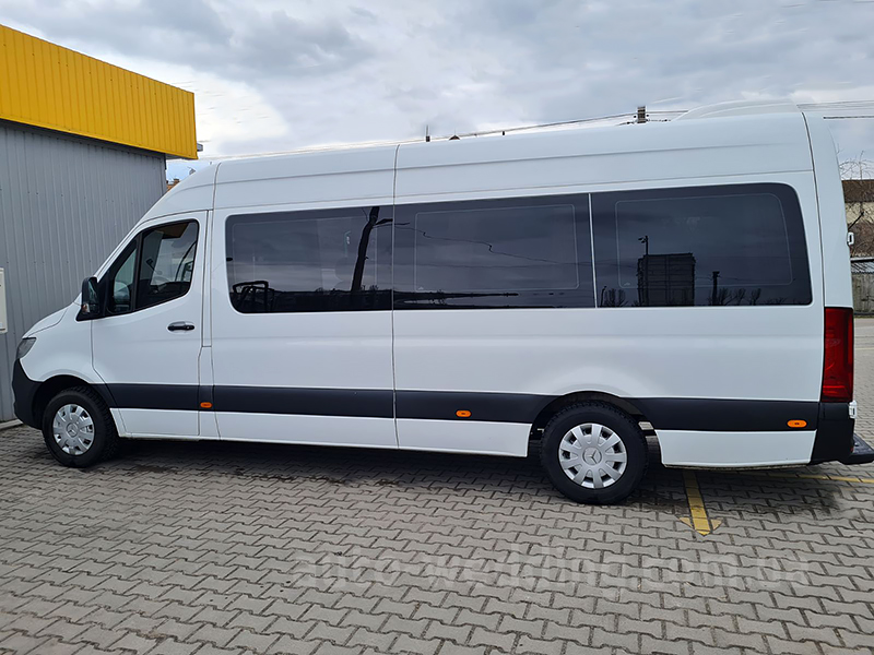 Аренда микроавтобуса Mercedes Sprinter 12 мест на свадьбу в Киеве