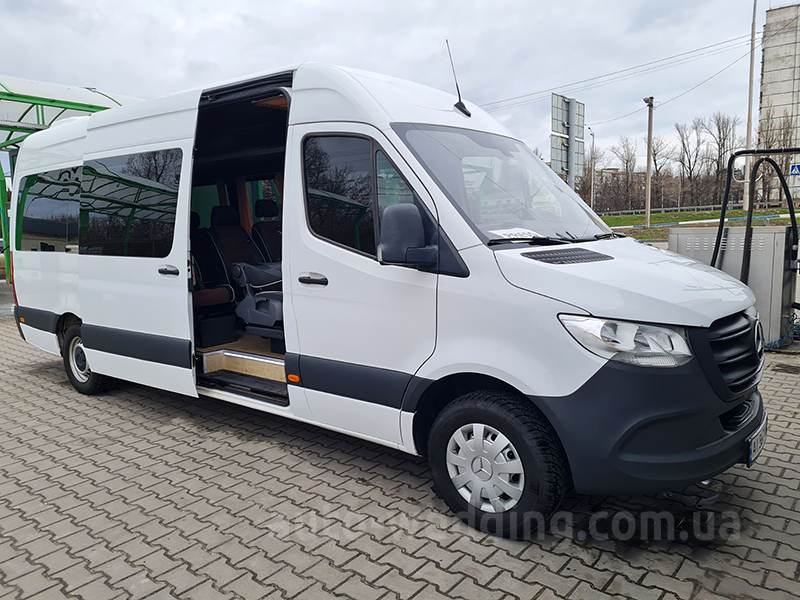 Аренда микроавтобуса Mercedes Sprinter 12 мест на свадьбу в Киеве