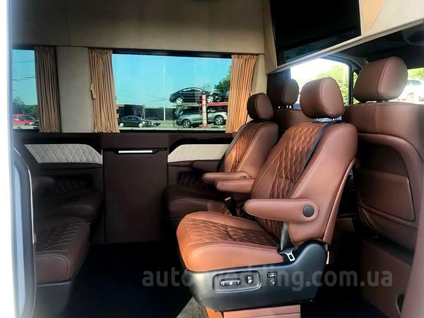 Микроавтобус на свадьбу Mercedes Sprinter VIP 8 мест белый на свадьбу в Киеве
