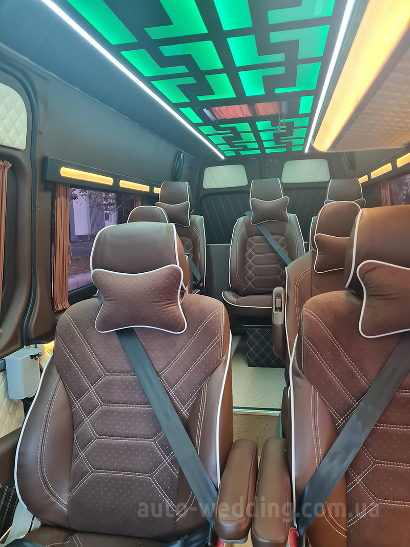 Микроавтобус на свадьбу Mercedes Sprinter VIP 8 мест белый на свадьбу в Киеве