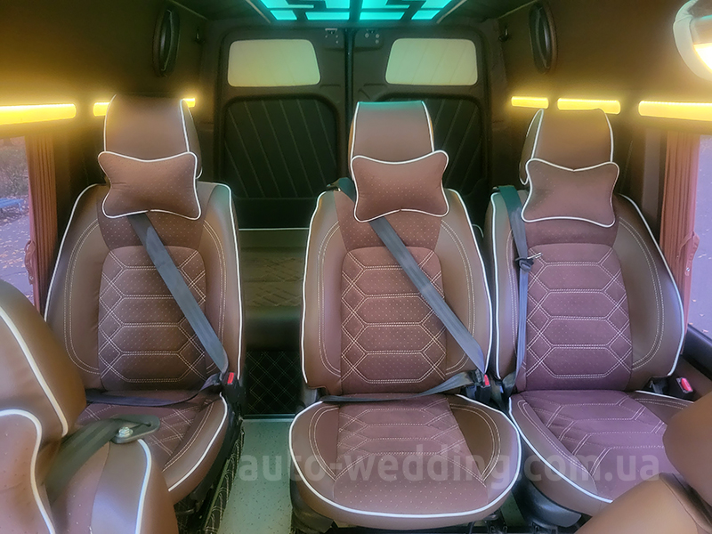 Микроавтобус на свадьбу Mercedes Sprinter VIP 8 мест белый на свадьбу в Киеве