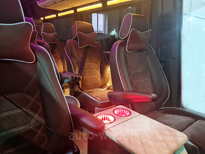 Микроавтобус на свадьбу Mercedes Sprinter VIP 8 мест белый на свадьбу в Киеве