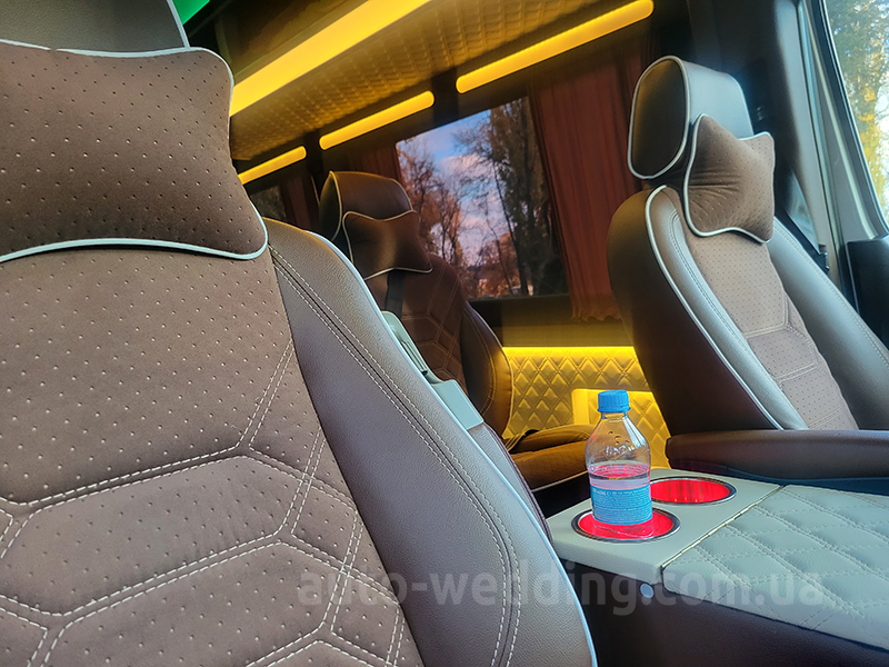 Микроавтобус на свадьбу Mercedes Sprinter VIP 8 мест белый на свадьбу в Киеве