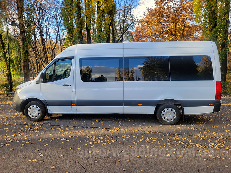 Микроавтобус на свадьбу Mercedes Sprinter VIP 8 мест белый на свадьбу в Киеве