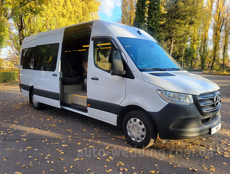 Микроавтобус на свадьбу Mercedes Sprinter VIP 8 мест белый на свадьбу в Киеве