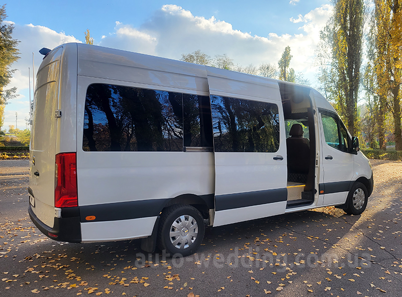 Микроавтобус на свадьбу Mercedes Sprinter VIP 8 мест белый на свадьбу в Киеве