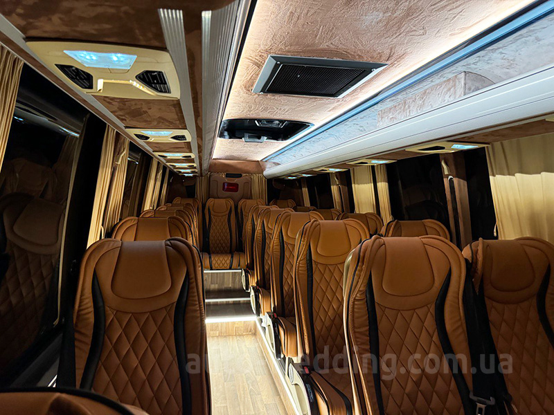 Аренда микроавтобуса Mercedes Sprinter HD 907 20 мест на свадьбу с водителем в Киеве