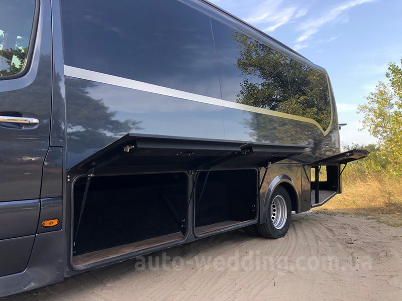 Аренда микроавтобуса Mercedes Sprinter HD 907 20 мест на свадьбу с водителем в Киеве