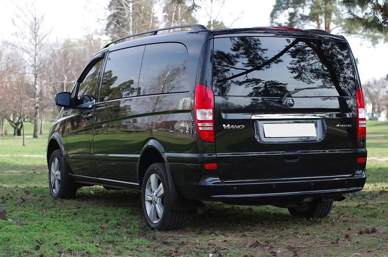 Аренда микроавтобуса Mercedes-Benz Viano 4MATIC на свадьбу в Киеве