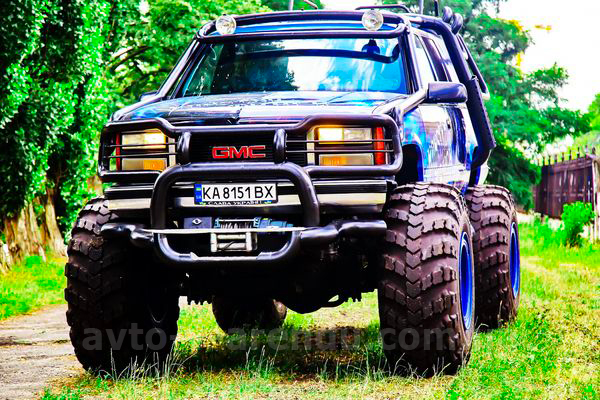 Аренда Party Bus Monster Truck Transformer с водителем в Киеве