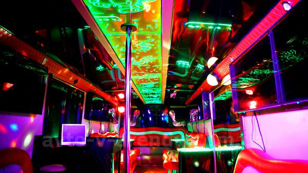 Аренда Party Bus Game Bus Infinity с водителем в Киеве