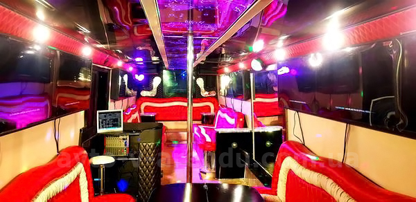 Аренда Party Bus Game Bus Infinity с водителем в Киеве