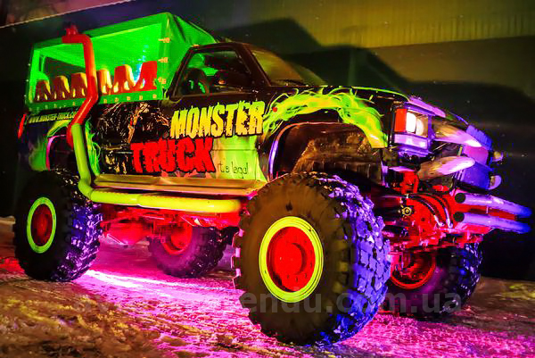Аренда Party Bus Monster Truck с водителем в Киеве