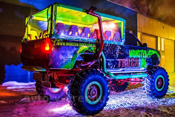 Аренда Party Bus Monster Truck с водителем в Киеве