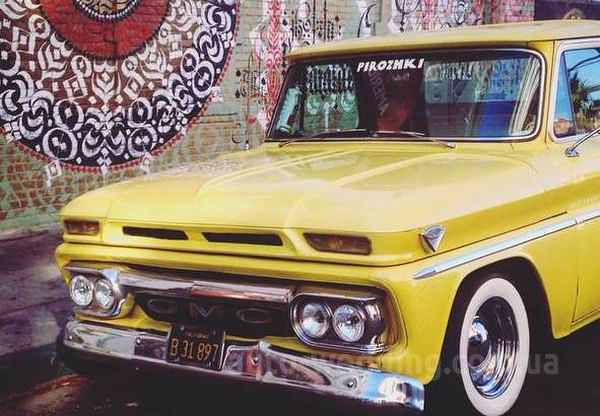 Ретро пикап GMC Food Truck аренда на съемки рекламы, видеоклипов, фотосессий и для фотозон в Киеве