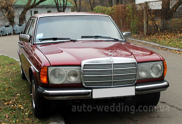 Ретро авто на свадьбу Мерседес W123