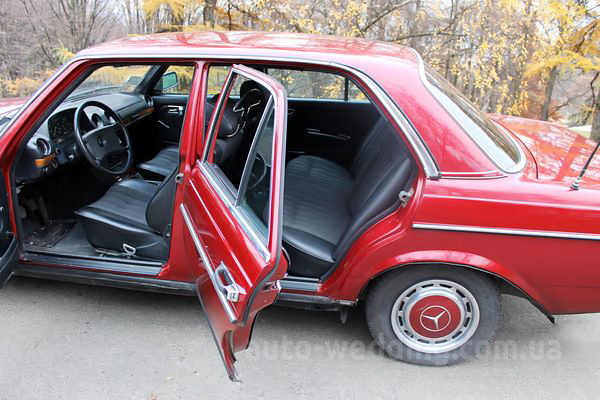 Ретро авто на свадьбу Мерседес W123