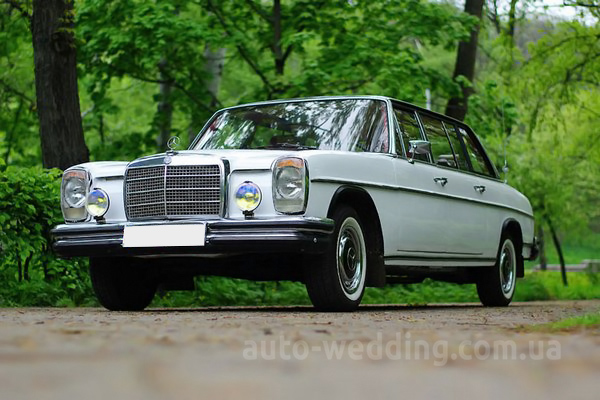 Ретро авто на съемки Mercedes Benz 1969