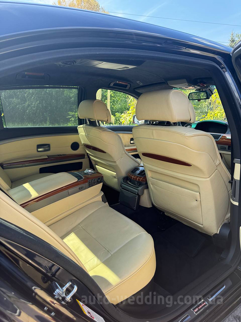 Прокат авто BMW 760Li с водителем в Киеве
