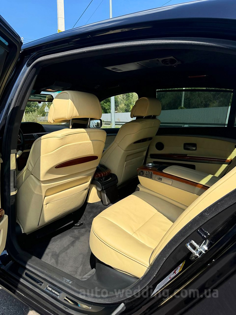 Прокат авто BMW 760Li с водителем в Киеве