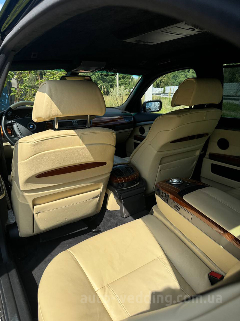 Прокат авто BMW 760Li с водителем в Киеве