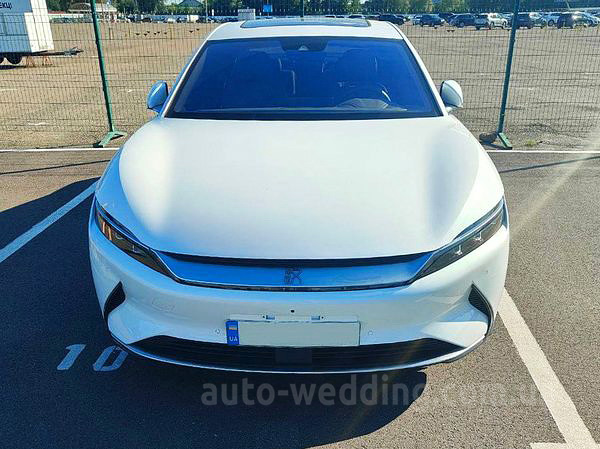 Электрокар BYD HAN на свадьбу в Киеве