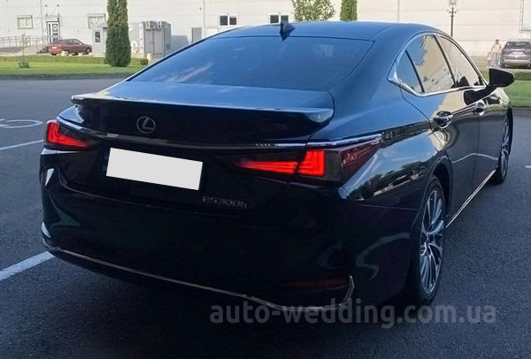 Авто на свадьбу Lexus ES300 с водителем в Киеве