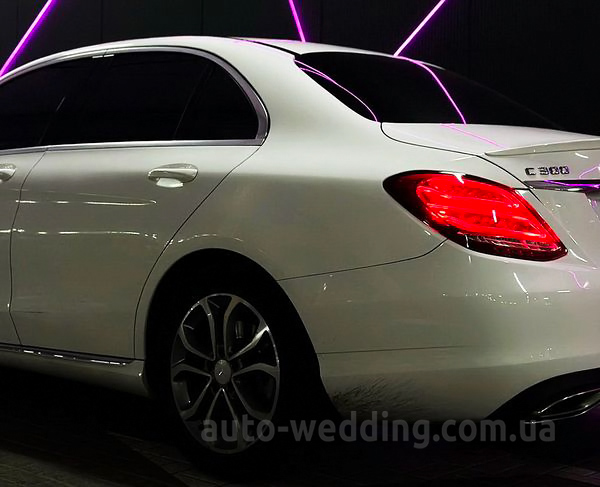 Авто на свадьбу Mercedes Benz C300 белый