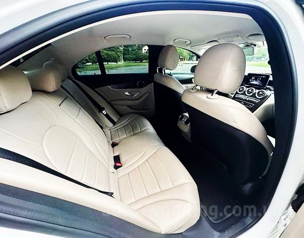 Авто на свадьбу Mercedes Benz C300 белый