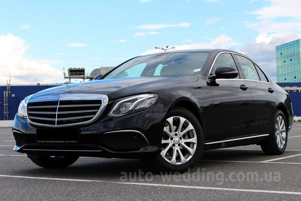 Аренда Мерседес W213 на свадьбу Киев