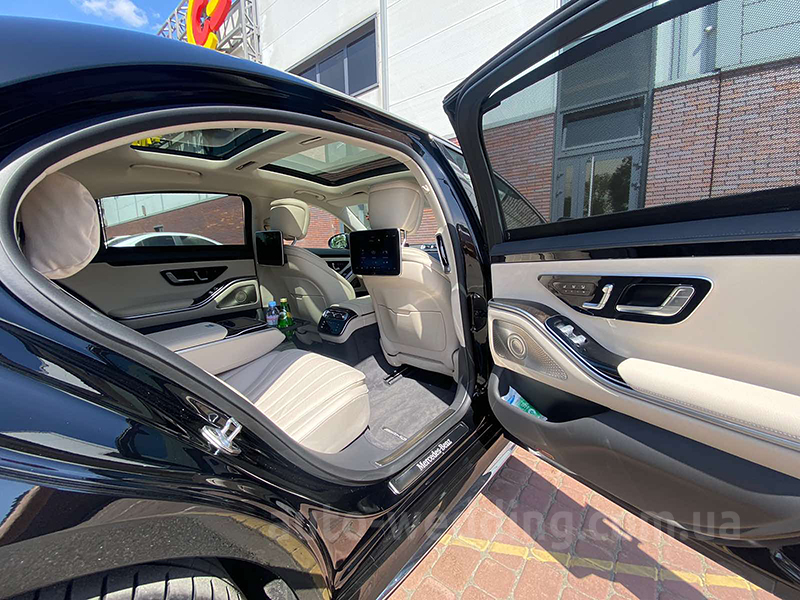 Аренда авто на свадьбу Mercedes W223