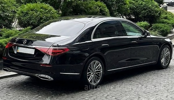 Аренда автомобиля Mercedes-Benz W223 с водителем на свадьбу в Киеве