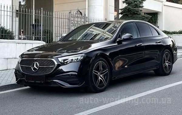 Авто на свадьбу Mercedes W214 с водителем в Киеве
