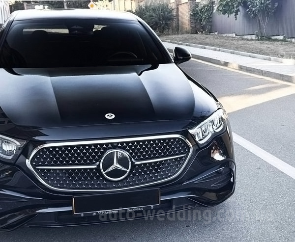 Аренда автомобиля Mercedes-Benz W214 на свадьбу с водителем в Киеве