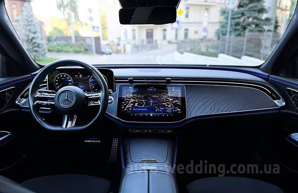 Аренда автомобиля Mercedes-Benz W214 на свадьбу с водителем в Киеве