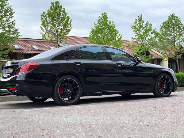 Аренда автомобиля на свадьбу Mercedes W222 S63 AMG 4MATIC Restyling