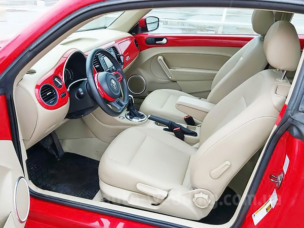 Авто на свадьбу Volkswagen Beetle красный в Киеве