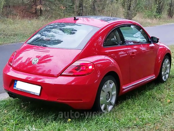 Авто на свадьбу Volkswagen Beetle красный в Киеве