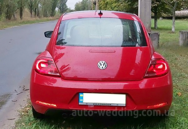 Авто на свадьбу Volkswagen Beetle красный в Киеве