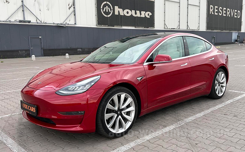 Авто на свадьбу TESLA Model 3 75D красная