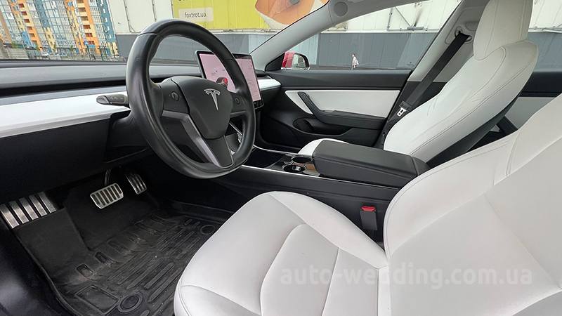 Авто на свадьбу TESLA Model 3 75D красная